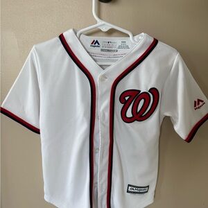 Kids Washington Nationals jersey.
